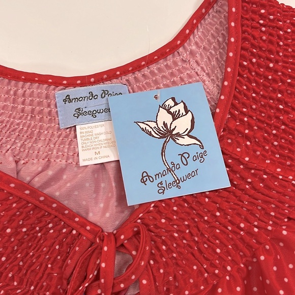 NEW Amanda Paige Sleepwear Women’s Nightgown Smocked Red Floral, Size Medium - Picture 7 of 8
